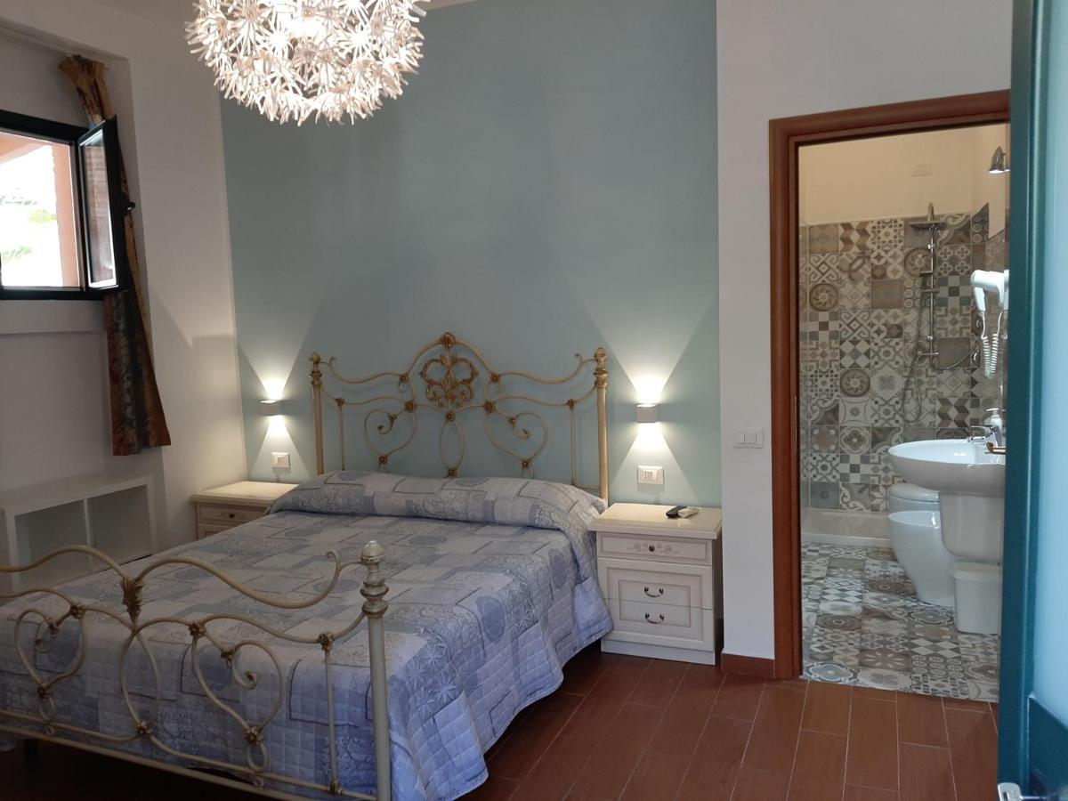 Viola Di Mare Rooms And Parking 테르몰리 외부 사진